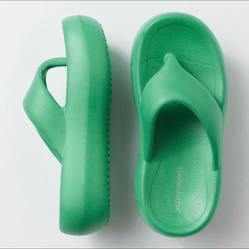 Green Jeffrey Campbell Chillaxin Platform Thong Sandals Brand New in Box
